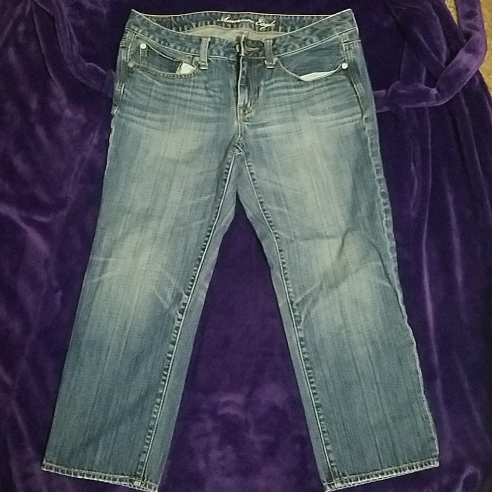 OPEN TO OFFERS// American eagle capris
